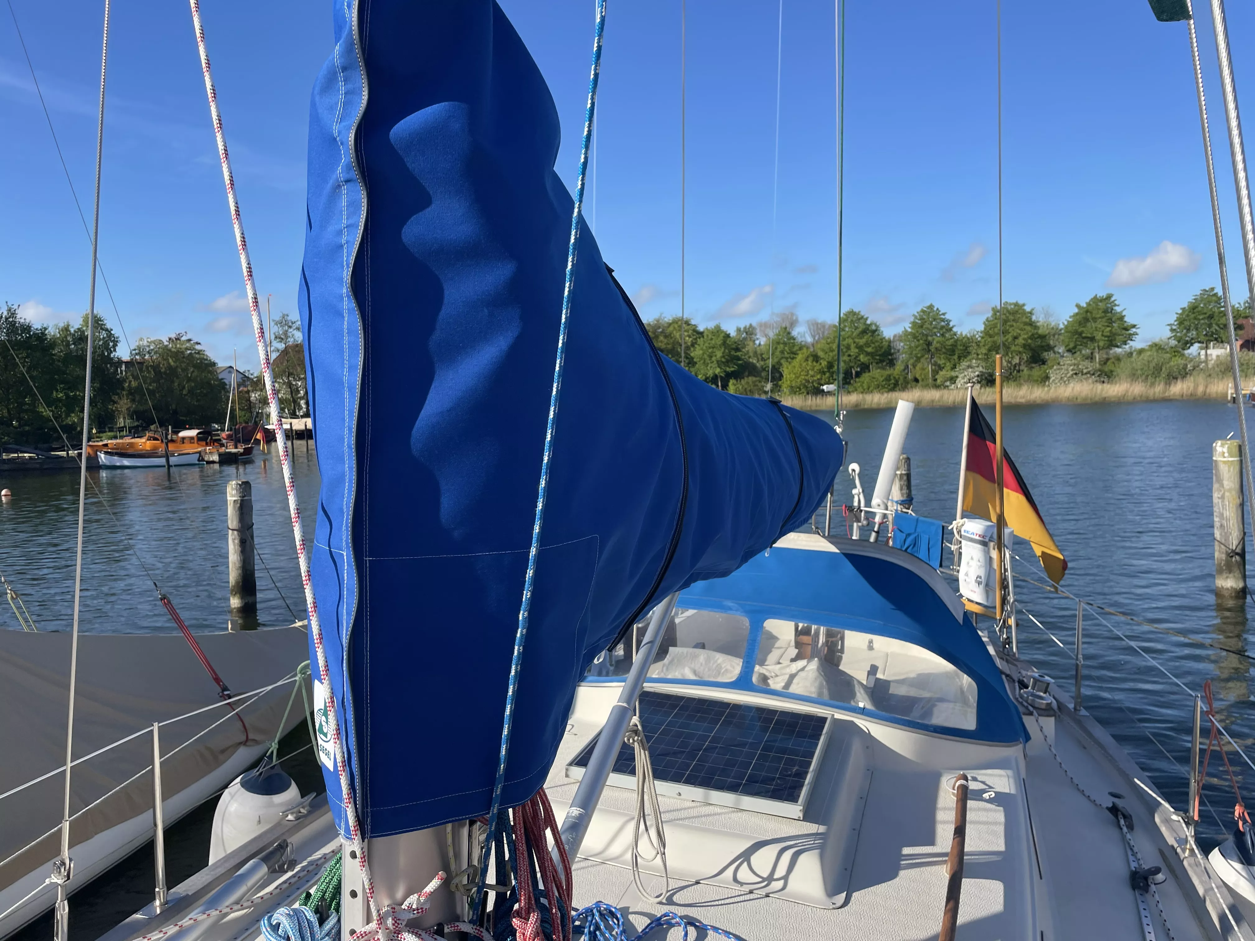 Großsegelpersenning der Kaipuu too Großsegelpersenning der Kaipuu too